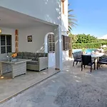 Villa Delfin